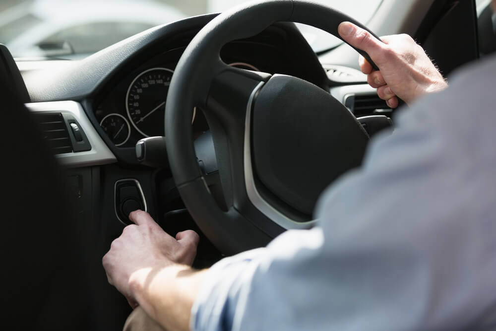 System monitorowania kierowcy DMS (Driver Monitoring System) – jak działa