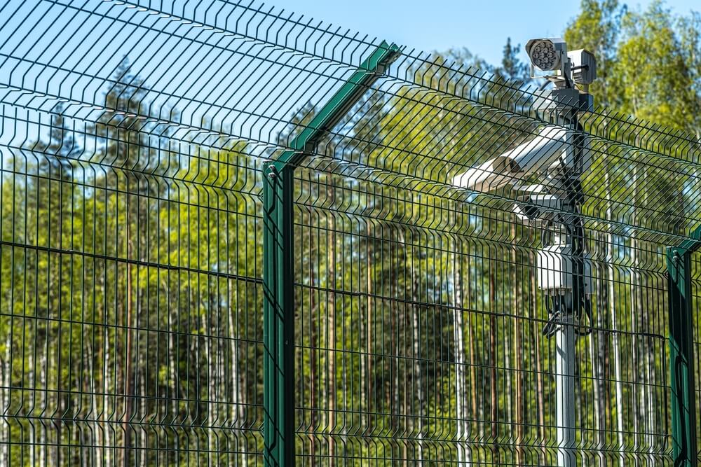 Czujniki sejsmiczne – czym są i jakie mają zastosowanie w systemach zabezpieczeń